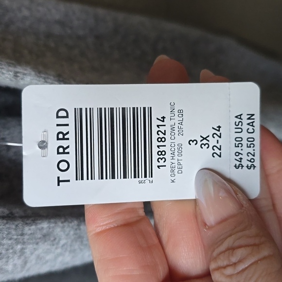 TORRID Grey Supersoft Plush Cowl Neck Tunic Sweater NWT   3x - Picture 10 of 11